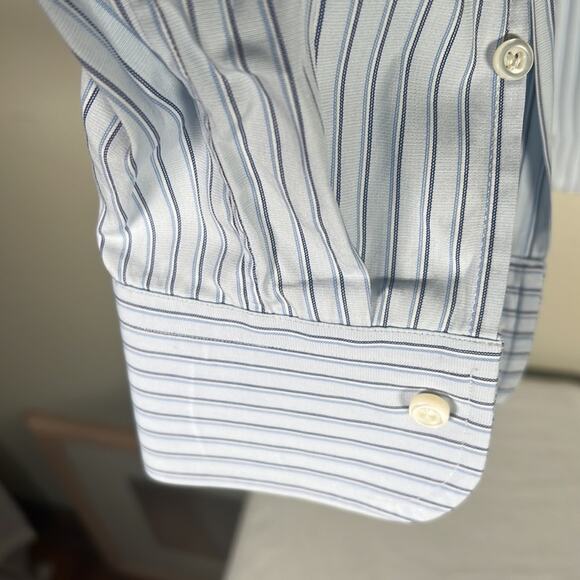 Ermenegildo Zegna dress shirt  blues and whites strip sze large - Picture 5 of 7